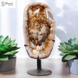 Citrínová drúza na kovovém stojánku 18,40 kg